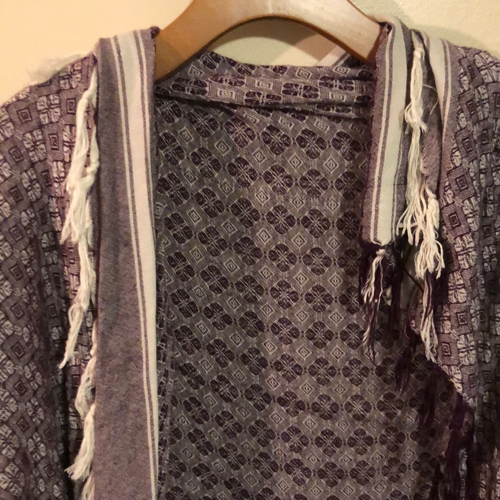 Beautiful Scarf - Picture 4 of 5
